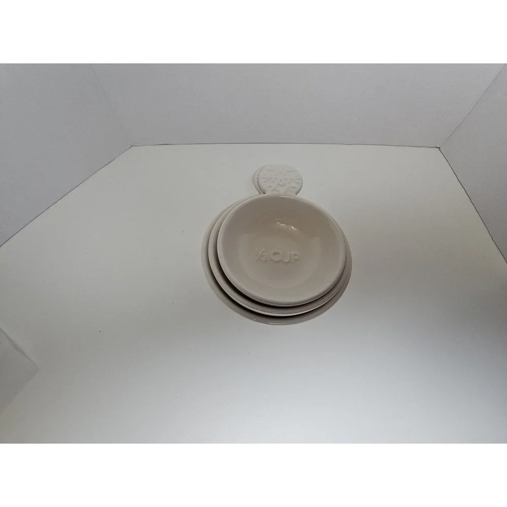 Hallmark Snowflake Nesting Ceramic Measuring Cups Set Of‎ 3